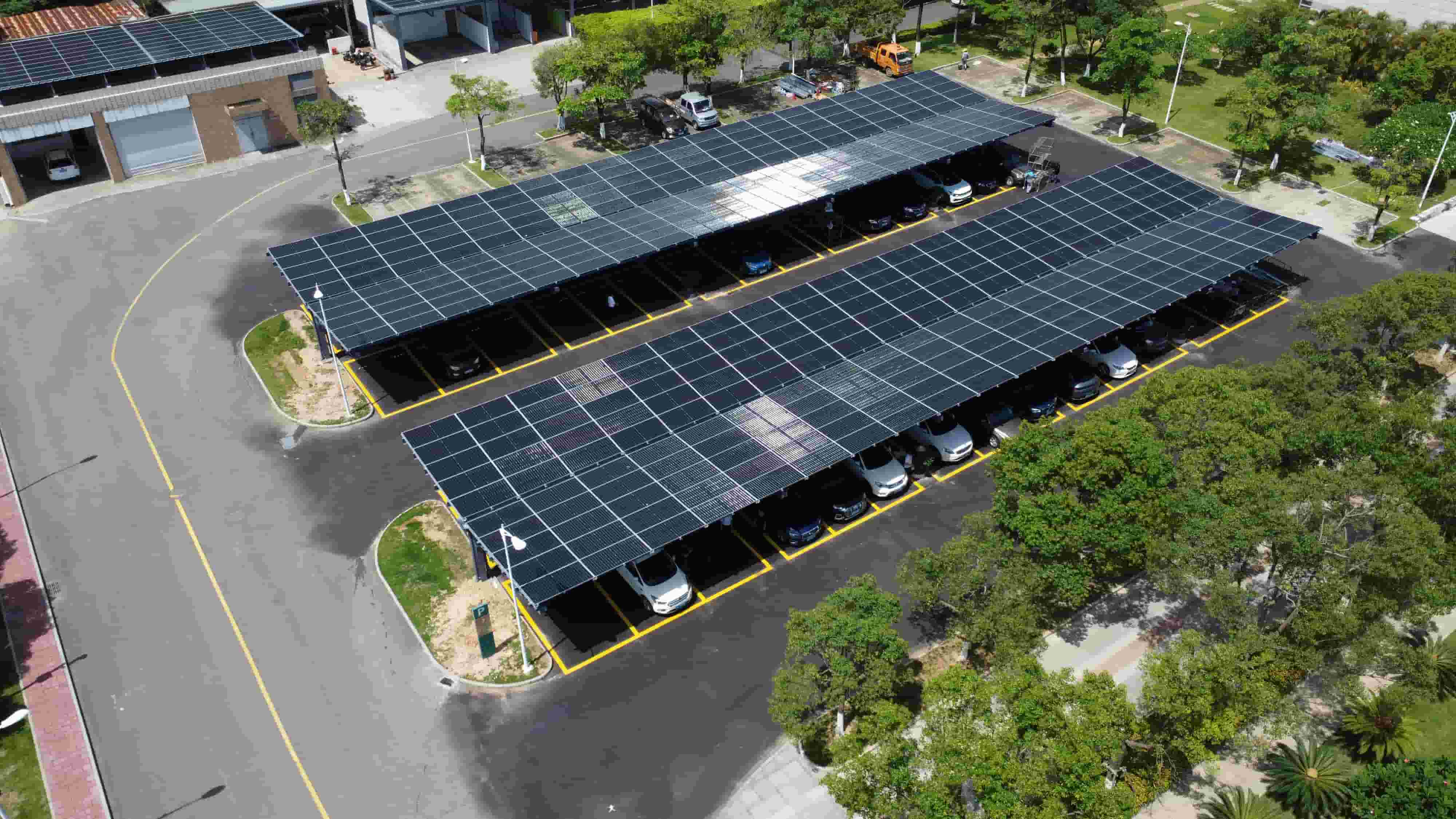 Solar carport solution